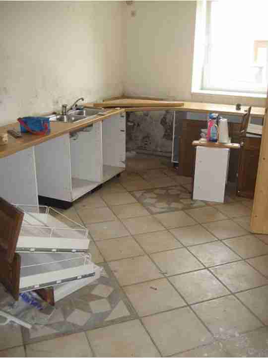 Wasserschaden Beseitigung, Trocknung und Renovierung - versicherung zahlt nicht